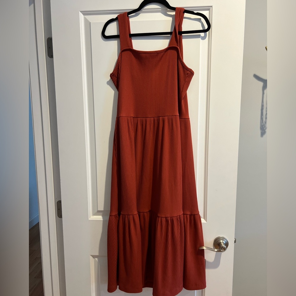 Like new size medium ribbed long maxi dress